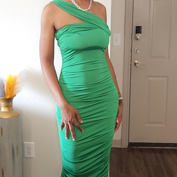 Treasured Kelly Green Dress - Picture 3 of 5